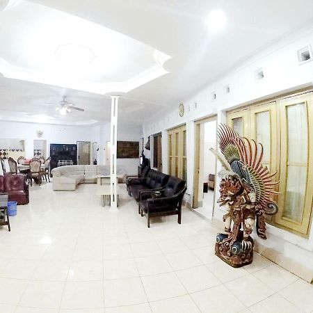 With Friends Homestay Jogja Yogyakarta Exterior photo
