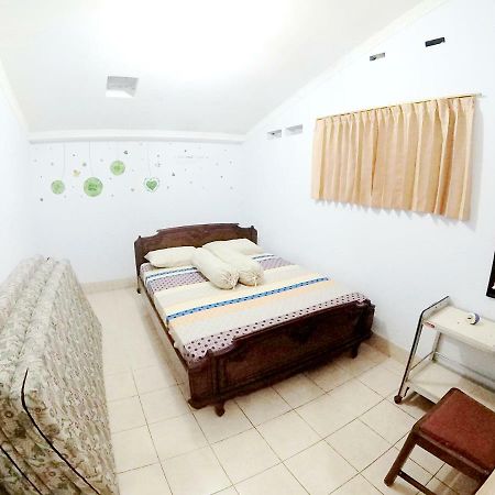 With Friends Homestay Jogja Yogyakarta Exterior photo
