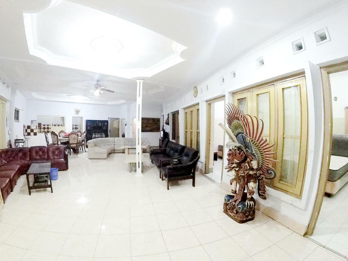 With Friends Homestay Jogja Yogyakarta Exterior photo